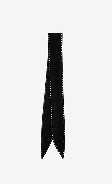 petit Chocker en suède orné de studs